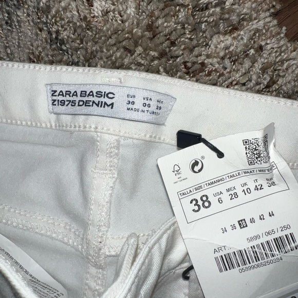 Zara brand new white jeans - Picture 6 of 7
